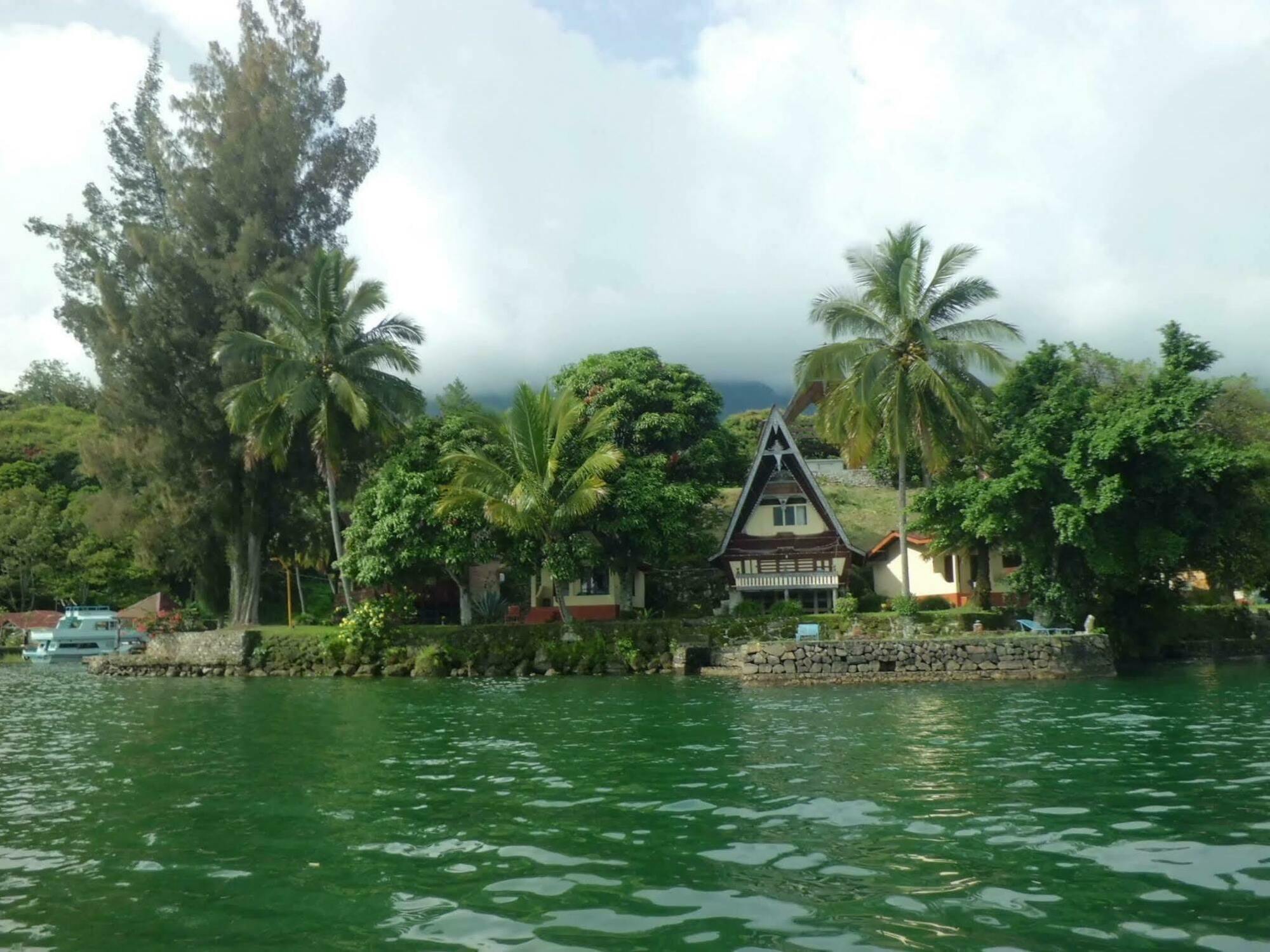 Tuk Tuk Timbul Bungalows Exterior photo